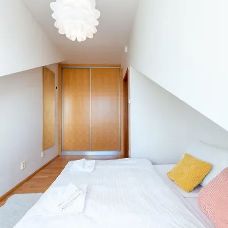 Nest * Praag